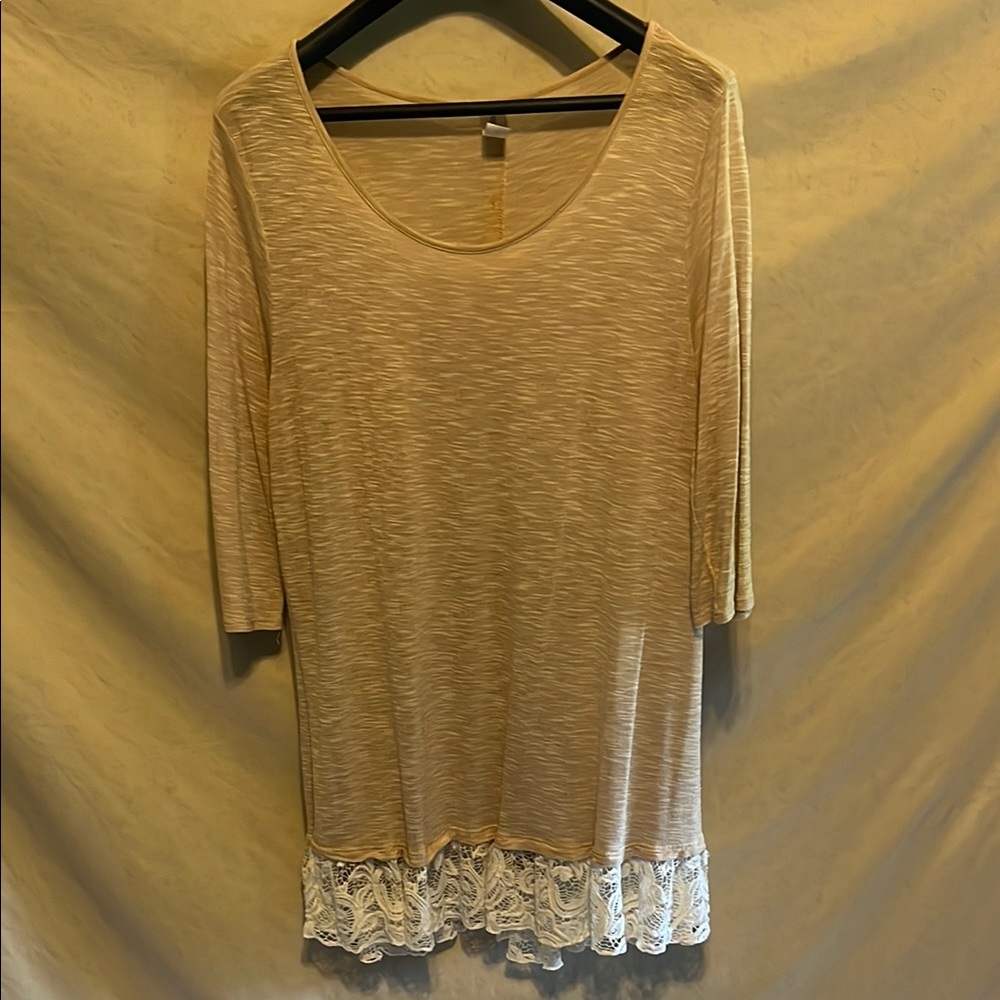 Elegant Cream Lace Hem Women's Tunic